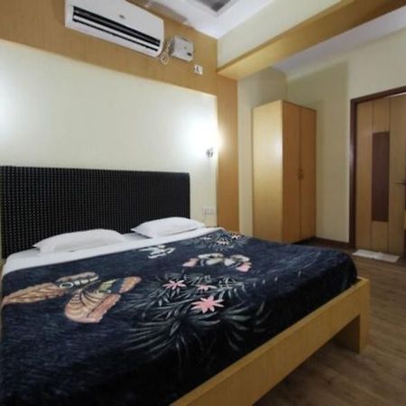 Hotel PL A Residencia Trichy Tiruchirappalli Exterior foto