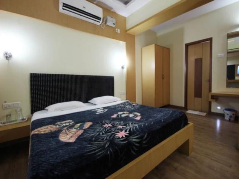 Hotel PL A Residencia Trichy Tiruchirappalli Exterior foto